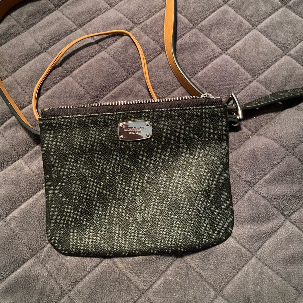 NEW * Michael Kors Fanny pack!